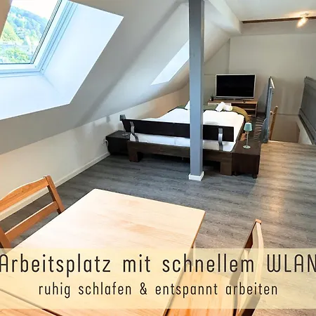 Dachwohnung Im Zentrum Mit Eigener Kueche & Bad Appartement *