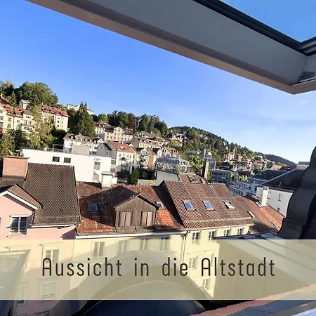 Dachwohnung Im Zentrum Mit Eigener Kueche & Bad Appartement *