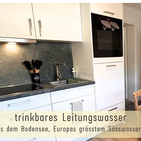 Dachwohnung Im Zentrum Mit Eigener Kueche & Bad